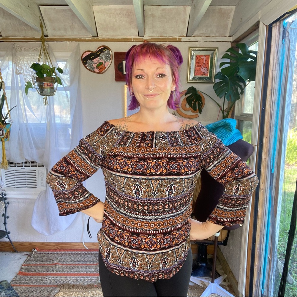 Living Doll Bohemian Pattern Off the Shoulder Flowy Lightweight Top Size medium